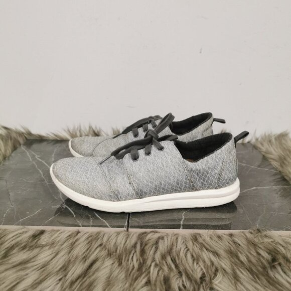 Toms  Running Shoes - Picture 1 of 8